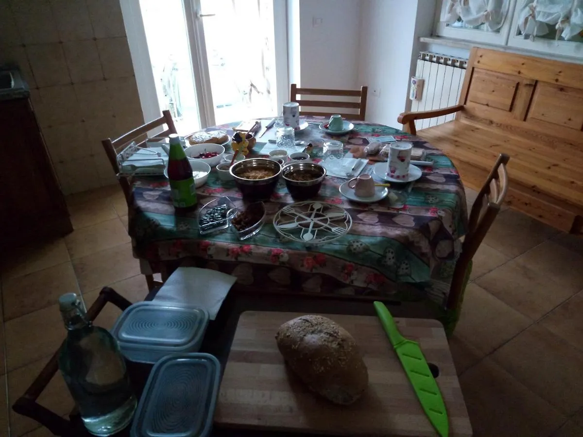 Compiano Bb Strela 39 Bed & Breakfast Sambuceto   Sambuceto (Parma)